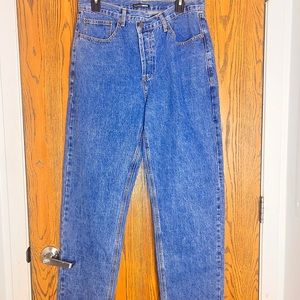 Crossover Straight Leg Jean